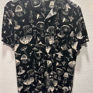 Hot Topic Black and White Fungi Pattern Shirt